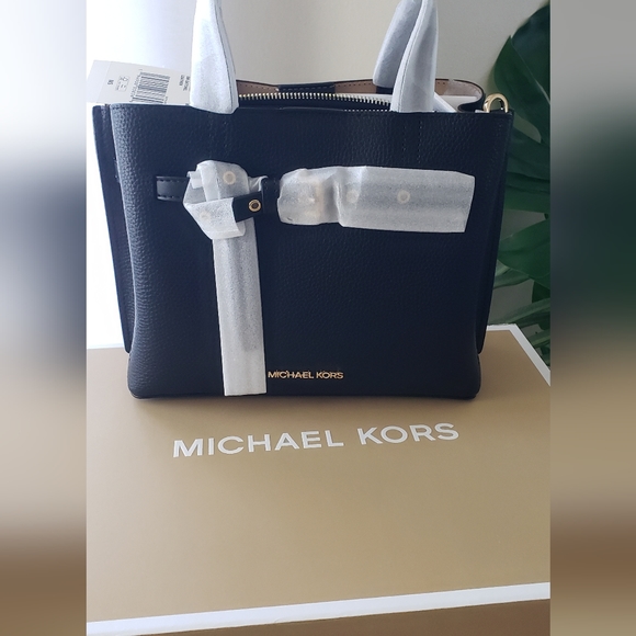 MICHAEL Michael Kors Handbags - 🍬 SALE ⛄ MICHAEL KORS Emilia Small Crossbody / Satchel